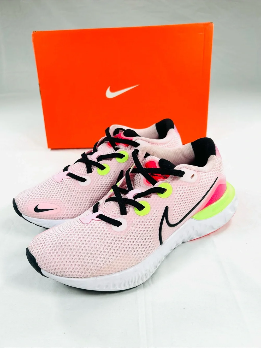 Nike Renew Run ‘Pink Foam’ CW5637-600 Sneakers